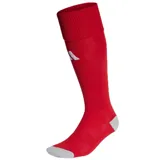 Medias de fútbol Adidas modelo Milano 23, color rojo con puntera y talón en gris claro. Presentan el logo de la marca bordado en blanco en la parte superior.