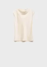Blusa de manga corta color blanco, con cuello drapeado, tejido satinado, diseño recto y cierre de cremallera en la parte posterior.