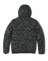 Campera de nylon matelaseada color azul marino, con capucha integrada, cierre frontal y diseño de costuras en zigzag. Cuenta con un ajuste regular y es una prenda liviana con aislación térmica.