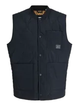 Chaleco acolchado negro con diseño de costuras onduladas, cuello estilo baseball y cierre frontal con botones a presión. Cuenta con dos bolsillos frontales de parche y un bolsillo pequeño en el pecho con etiqueta de marca.