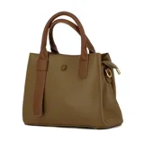 Cartera Darkness de cuero sintético color blanco con detalles en marrón. Tiene doble asa corta y correa larga desmontable.