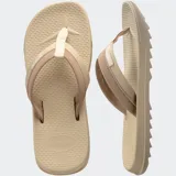 Ojotas Havaianas Track Plus color beige con tiras anchas en tonos beige y blanco.