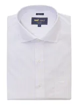 Camisa de manga larga de algodón para hombre, modelo Wf Pc de RKF. Diseño a rayas finas en tonos beige y celeste sobre fondo blanco, con cuello italiano, cierre frontal de botones, bolsillo en el pecho con logo bordado y calce regular.