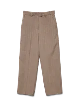 Pantalón sastrero de tiro medio con cierre de gancho y cremallera, bolsillos laterales y un fit relajado. Presenta un estampado de cuadros en tonos marrones y negros.