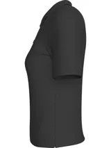 Chomba slim de punto de algodón color negro, de manga corta, con cuello polo y tapeta de tres botones. Presenta un sutil bordado del logo de Calvin Klein en el pecho en la misma gama de tonos.