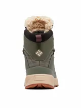 Bota de invierno Columbia modelo Red Hills, color verde oliva con detalles en beige y negro. Presenta una construcción impermeable con parte superior textil y refuerzos de cuero, forro interno con tecnología termorreflectante y cuello de piel sintética. Incluye sistema de cordones, entresuela amortiguada y suela de caucho con tracción.