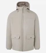 Campera puffer color beige con capucha ajustable, cierre frontal con cremallera, bolsillos cargo con solapa y puños elásticos.