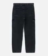 Pantalón de jean negro, estilo baggy, con bolsillos cargo laterales y efecto lavado.