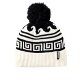 Gorro de lana Rip Curl Soleil Reg Pom Pom Beanie, con diseño geométrico en blanco y negro y pompón en la parte superior.