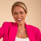 Conjunto de cadena y dije doble en plata 925. El dije superior es un óvalo pequeño pavé con circonias, y el dije inferior es un óvalo grande de plata lisa con acabado pulido.