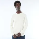 Sweater de punto con textura de nido de abeja, color blanco, con cuello redondo y mangas largas.