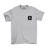 Remera de algodón gris melange con diseño gráfico en el pecho y la espalda de la marca Emexem.
