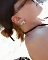 Earcuff de plata 925 con forma de doble aro irregular.