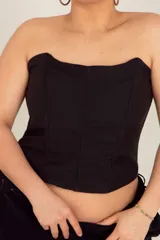 Corset negro largo básico, confeccionado en Panamá, con ballenas y cintas regulables en la espalda.