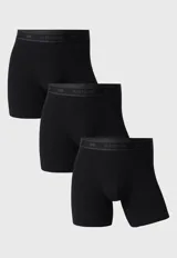 Pack de tres boxers de algodón color negro, con cintura elástica con logo de la marca Arrow.