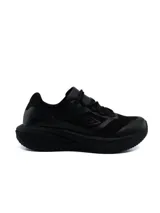 Championes urbanos Umbro modelo Gridlock, color negro, con diseño de suela gruesa y logo de la marca en el lateral.
