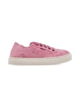 Zapatillas de lona RKF modelo Bronte, color rosado con suela de goma blanca, cordones al tono y ojalillos metálicos.