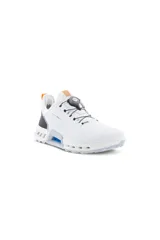 Championes de golf para hombre modelo Ecco Biom C4 en color blanco. Confeccionados en cuero con tecnología GORE-TEX SURROUND para impermeabilidad y transpirabilidad de 360 grados. Cuentan con sistema de ajuste BOA, suela ECCO MTN GRIP para mayor estabilidad y tracción, y detalles en azul y naranja.