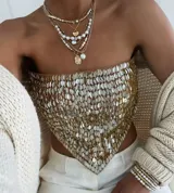 Top bandó dorado con lentejuelas.