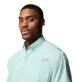 Camisa de manga corta Columbia modelo Tamiami II, color verde menta, con cuello abotonado, cierre frontal con botones y dos bolsillos en el pecho. Cuenta con tecnología de protección solar y tejido de secado rápido.