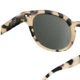 Lentes de sol redondos Izipizi modelo C SUN, con montura carey y lentes grises categoría 3.