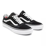 Zapatillas Vans Pro Skate Old Skool, color negro con la clásica franja lateral blanca, cordones blancos y suela de goma blanca con detalles en negro.