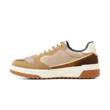 Championes deportivos American Sport Abrus 2.0 de diseño urbano en tonos marrón, beige, azul y blanco. Cuentan con cordones blancos, suela de goma estructurada y detalles en gamuza sintética y malla transpirable.