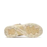 Bota de senderismo Merrell modelo Speed Strike 2 LTR, color beige y marrón. Presenta un diseño deportivo con empeine de cuero de plena flor y ante impermeable, cuello acolchado, cordones reforzados y suela de goma adherente para mayor tracción.