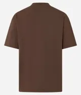 Remera básica de algodón color marrón, con cuello redondo y mangas cortas de corte clásico.