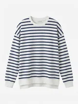 Buzo de cuello redondo y manga larga con diseño a rayas horizontales en azul marino y blanco. Presenta puños y ruedo acanalados, con un corte holgado y cómodo.
