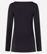 Blusa roja ajustada de manga larga, confeccionada en tejido rib, con cuello redondo y diseño largo con fruncidos laterales y aberturas en los costados.