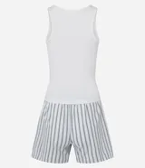 Conjunto de pijama short doll compuesto por musculosa blanca de ribana y short rayado con lazo en la cintura.