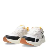 Championes urbanos Topper modelo Vante, con diseño de paneles en colores beige, blanco y negro. Presentan una suela robusta de plataforma y detalles en amarillo en la lengüeta y el talón.