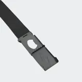 Cinturon Rip Curl Rando Webbing de lona color negro con hebilla metalica grabada con el logo de la marca.