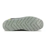 Championes de seguridad Diadora modelo Speedy Low, color negro con cordones amarillos y suela gris. Diseño técnico con refuerzo en la puntera y paneles laterales texturizados.
