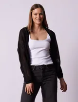 Cárdigan tejido color beige, marca Joseph A, de mangas largas y calado con motivos florales.