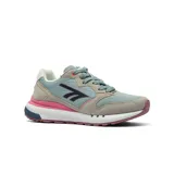 Championes deportivos Hi-Tec modelo Phoenix Lady, con diseño multicolor que combina tonos tierra, verde y detalles en bordó. Presentan una construcción con paneles de gamuza y malla, entresuela con tecnología Memory Foam y suela de goma con relieve.