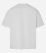 Remera masculina color blanco hueso, modelo boxy, con cuello redondo y mangas cortas. Confeccionada con tecnología Dry para un tacto frío en el interior y algodón en el exterior.