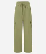 Pantalón pijama de malla orly color azul marino, con cintura elástica, lazo ajustable y bolsillos cargo laterales.