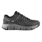 Championes deportivos Skechers Summits AT para hombre, color negro con detalles en gris. Capellada de malla duradera con superposiciones sintéticas, plantilla acolchada Skechers Memory Foam y suela exterior con tracción flexible.