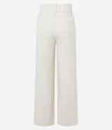 Pantalón wide leg de tiro alto confeccionado en viscolino, con cierre tradicional, trabillas en la cintura y pliegues frontales.