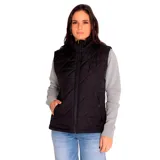 Chaleco negro acolchado con cierre frontal y bolsillos laterales con cierre. Diseño con patrón de rombos.