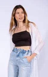 Crop top blanco de breteles finos.