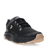 Championes deportivos de mujer con diseño de malla técnica en color negro, cordones al tono y suela robusta con relieve en color beige.