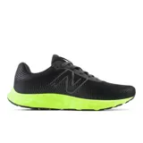 Championes de running New Balance 420, color negro con detalles en gris y suela verde lima.