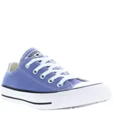 Championes Converse modelo Classic OX, de corte bajo, confeccionados en lona color lila con puntera y suela de goma blanca.