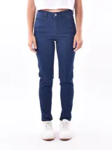 Jean tiro alto, color azul oscuro, de calce ajustado (skinny).
