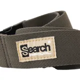 Cinturón verde oliva de tela elástica con hebilla plástica negra de apertura rápida.