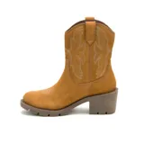 Bota corta de cuero color marrón, con taco cuadrado y punta fina. Presenta costuras decorativas de estilo western en la caña y el empeine. Cuenta con suela de goma.