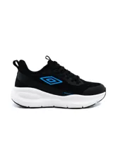 Championes de running Umbro modelo Dynamen para mujer, en color negro con suela blanca gruesa y detalles en celeste.